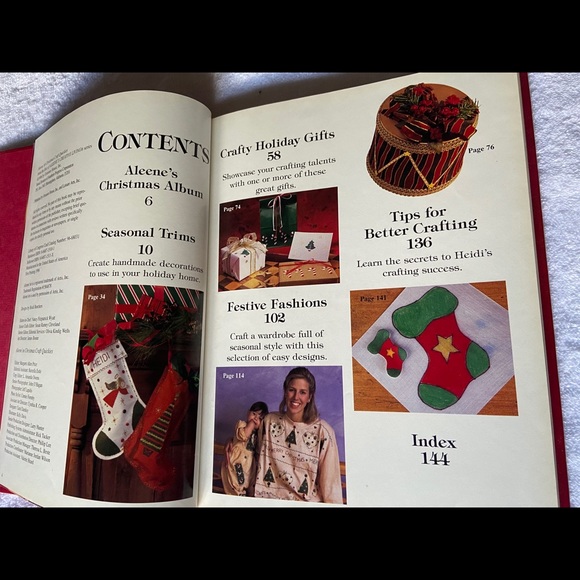 Aleene's Christmas Craft Quickies Book - Picture 7 of 7